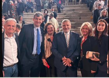 B. Γιαννακόπουλος: Παρών σε συναυλία αφιερωμένη στον αείμνηστο Π. Τούτουζα