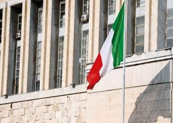 Ιταλία: Σουηδικό μοντέλο ( ; )