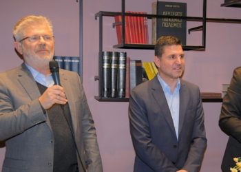 Συνεχίζεται η «ανταλλαγή» ανακοινώσεων Γ. Μυλωνάκη - Γ. Οικονόμου