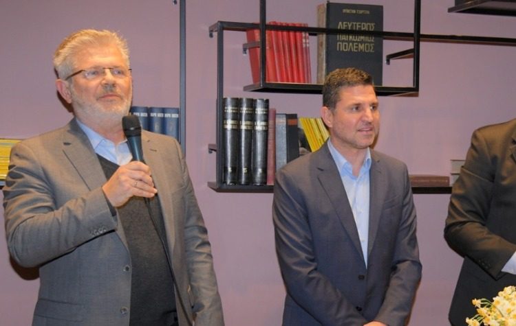 Συνεχίζεται η «ανταλλαγή» ανακοινώσεων Γ. Μυλωνάκη - Γ. Οικονόμου