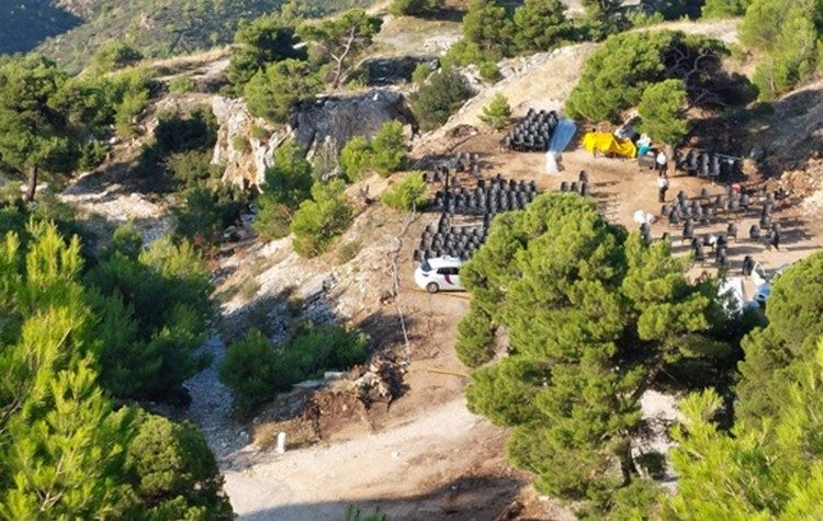 «Η Πεντέλη μας»: «Το Πεντελικό χρειάζεται μέτρα αποκατάστασης και όχι συναυλίες»