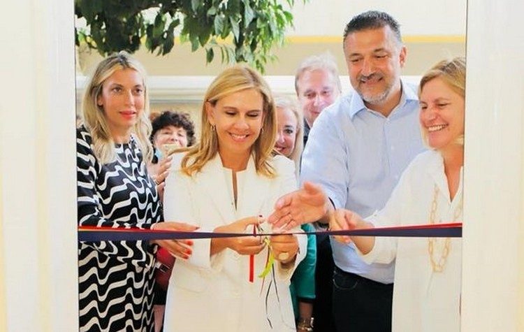 Η Ζ. Ράπτη εγκαινίασε το Κέντρο Ημερήσιας Φροντίδας Εφήβων και Ενηλίκων με Διαταραχές Αυτιστικού Φάσματος