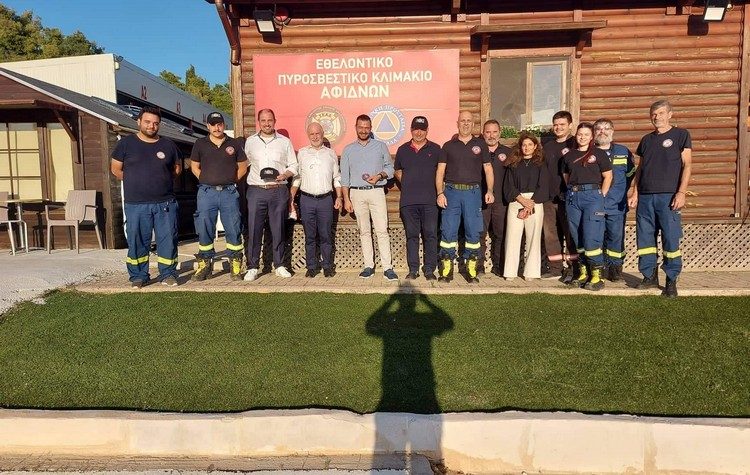Dr N. Ζενς & Β. Σιώμος επισκέφτηκαν το Εθελοντικό Πυροσβεστικό Κλιμάκιο Αφιδνών