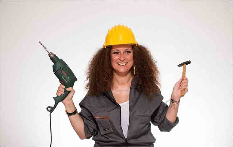 «Υπό Κατασκευή» - H Κατερίνα Βρανά στο θέατρο Αργώ