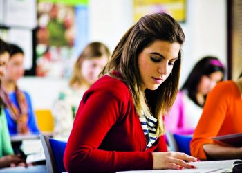 Εκμάθηση ξένων γλωσσών: Στην τάξη ή στο ιδιαίτερο;