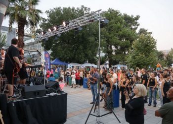 Νεανικός παλμός στην πλατεία Αγίας Λαύρας με το 1ο «Youth Festival Maroussi»