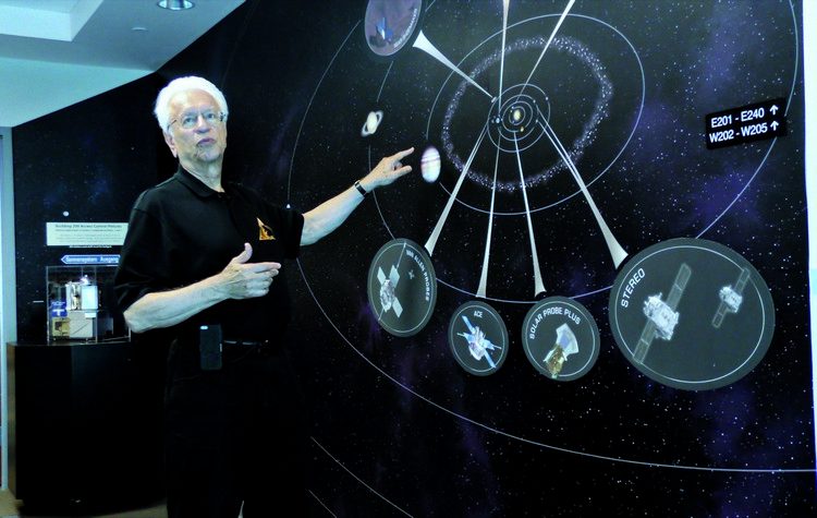 Κινηματογράφος: «Κυνηγώντας πλανήτες για 60 χρόνια: Σταμάτης Κριμιζής»