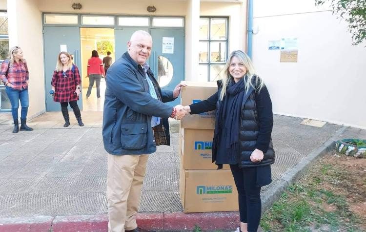 ΔΗΜ.ΤΟ. Ν.Δ.: Παρέδωσε 6.000 μάσκες για το ΕΝΕΕΓΥΛ