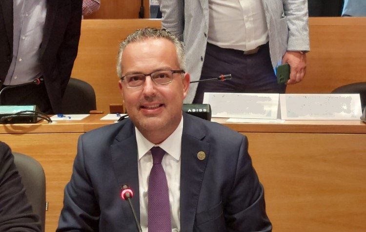 Ηλ. Αποστολόπουλος: «Συνεχίζουμε να παράγουμε θετικό έργο σε όλους τους τομείς»