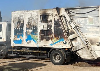 Σωματείο Εργαζομένων: «Από τύχη δεν θρηνήσαμε συνάδελφο στην πυρκαγιά του απορριμματοφόρου»