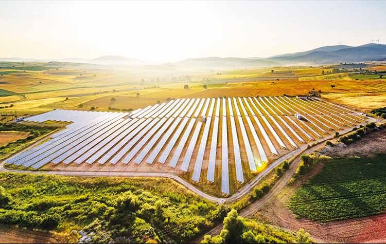 Mytilineοs: Γοργή επέκταση στα φωτοβολταϊκά