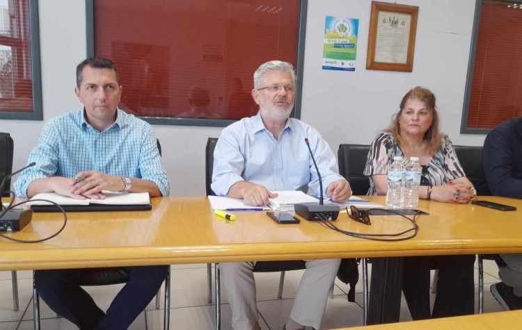 Γ. Οικονόμου: «Η πόλη αποκτά τρεις μεγάλες ανοικτές “τρύπες”»