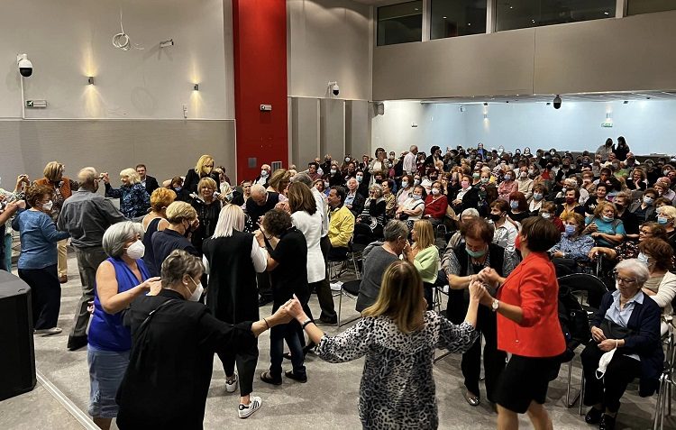 Αστείρευτο κέφι στη γιορτή της Γ΄ ηλικίας