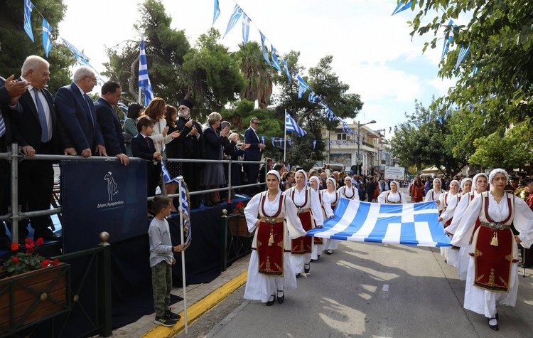 Με λαμπρότητα το Μαρούσι γιόρτασε την Εθνική Επέτειο της 28ης Οκτωβρίου