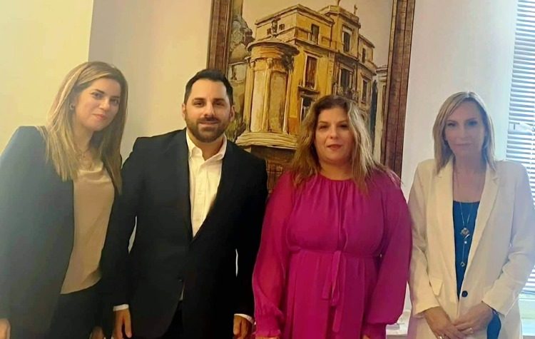 Συνάντηση Αλέξανδρου Μουστόγιαννη και Μαρίας Συρεγγέλα - Τι συζήτησαν