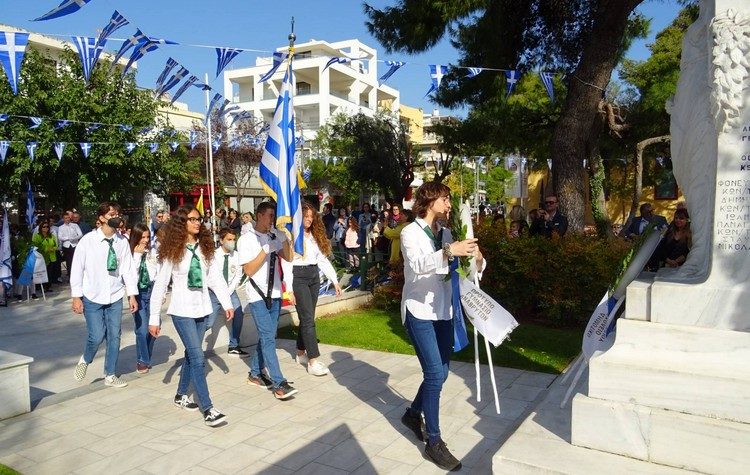 Φόρος τιμής στους αγωνιστές του ‘40 από μαθητές, συλλόγους και φορείς του Αμαρουσίου
