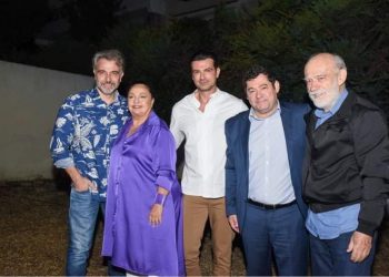 Ο Λευτέρης Ζαμπετάκης παρουσίασε την πρώτη του ποιητική συλλογή «Ψυχής μου κύματα»