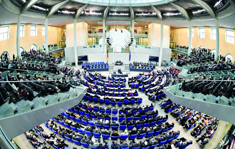 Γερμανία: Κόκκινη… κυβερνο-κάρτα