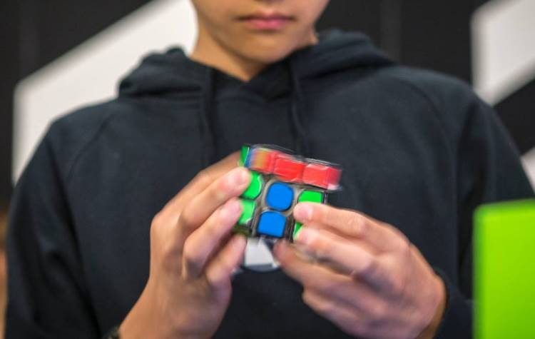 Ο 1ος μαθητικός διαγωνισμός Speedcubing στο 5ο Δημοτικό Σχολείο