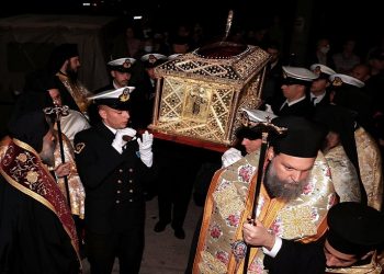 Με κατάνυξη η υποδοχή στο σκήνωμα της Αγίας Φιλοθέης