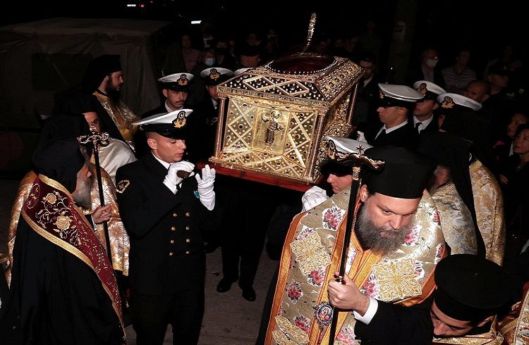 Με κατάνυξη η υποδοχή στο σκήνωμα της Αγίας Φιλοθέης