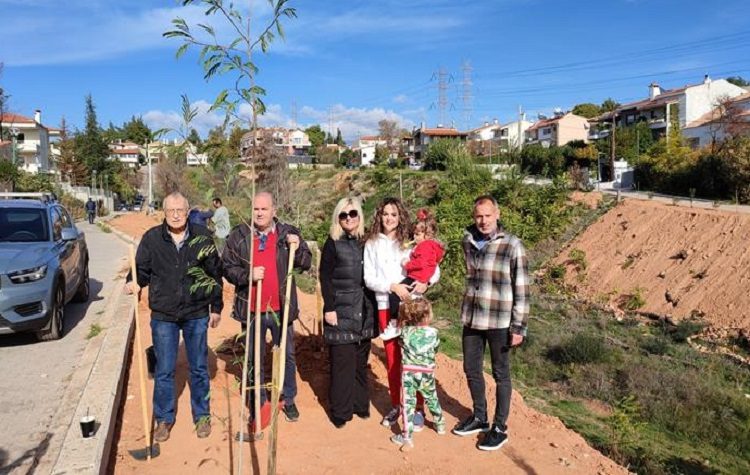 Περισσότερα από 500 δένδρα φυτεύτηκαν στο Κρυονέρι