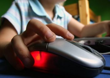 Η εξάρτηση των παιδιών και των εφήβων από το διαδίκτυο