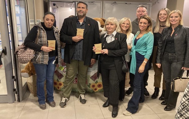 Μικροί και μεγάλοι αγκάλιασαν τη φιλοζωική εκδήλωση