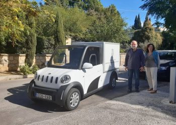 Το πρώτο ηλεκτρικό αυτοκίνητο έφτασε στην Κηφισιά