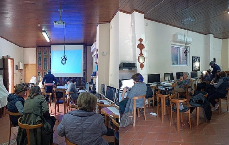 ΚΑΠΗ: Η Τρίτη Ηλικία εκπαιδεύεται στις νέες τεχνολογίες