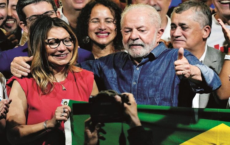 ΗΠΑ: Κάλπες σε βαρύ κλίμα