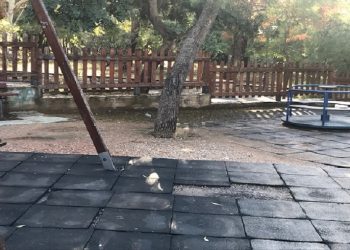 Συμμαχία Πολιτών: «Κουρασμένη η διοίκηση, κρατά κλειστή 3 χρόνια τη μεγαλύτερη παιδική χαρά της Κάτω Πεύκης»