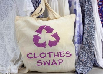 Ενεργή η συμμετοχή των μαθητών του 4ου Δημοτικού Πεύκης στο 2ο bazaar ανταλλαγής ρούχων