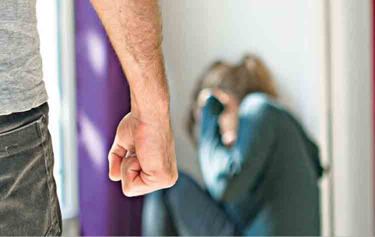 Γ. Κουμουτσάκος: Η βία σε κάθε γυναίκα είναι βία προς όλους