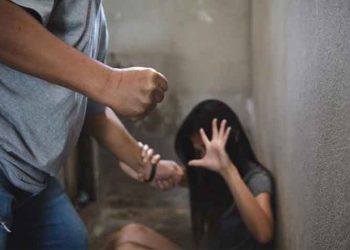 «Panic button» για τα θύματα ενδοοικογενειακής βίας - Στη Βουλή η τροπολογία