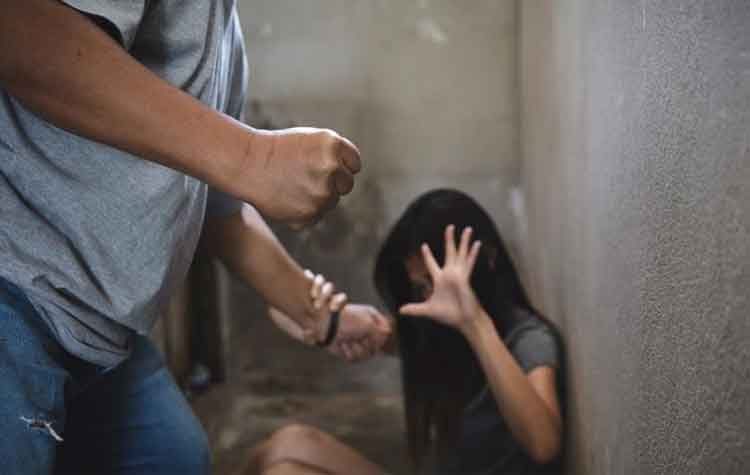 «Panic button» για τα θύματα ενδοοικογενειακής βίας - Στη Βουλή η τροπολογία