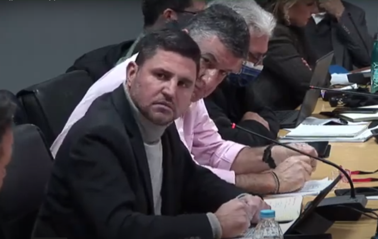 «Αλλάζουμε»: «Πέρασε» η πρόταση για τις ονοματοδοσίες με «διαρροές» από τη δημοτική Αρχή