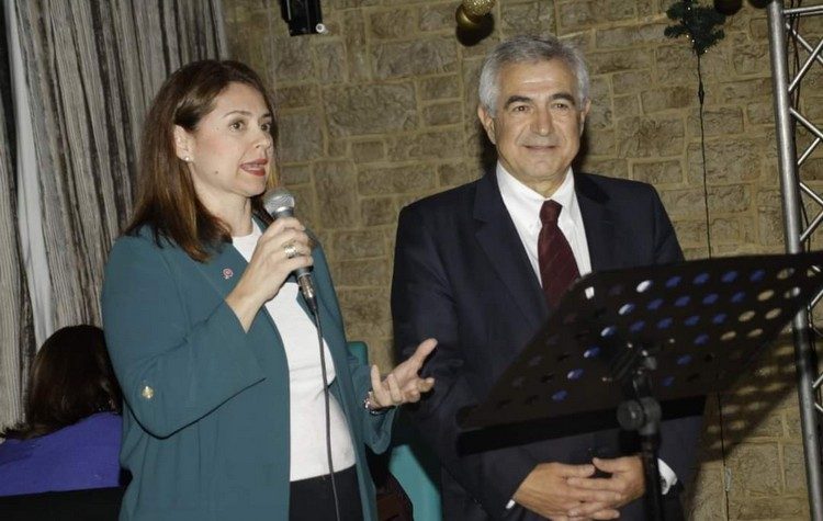 Ο Καρχιμάκης και οι γυναίκες σε πρώτο πλάνο