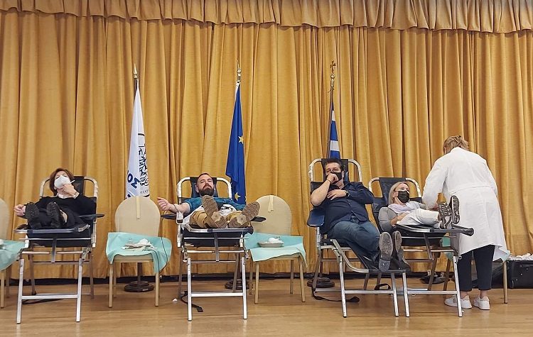 Εθελοντική αιμοδοσία στην Κηφισιά: Δώρο ζωής με εικοσιπέντε φιάλες αίματος