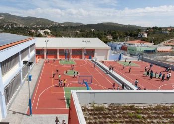 «Απολύτως ασφαλείς οι σχολικές εγκαταστάσεις» διαβεβαίωσε η δήμαρχος την Ένωση Γονέων Πεντέλης