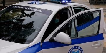 Συμπλοκή νεαρών με δύο τραυματίες και έντεκα συλλήψεις