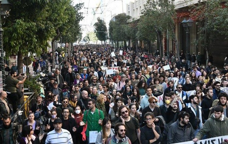 ΚΚΕ: Ελπιδοφόρο ότι οι σημερινοί και αυριανοί καλλιτέχνες επιλέγουν τον δρόμο του αγώνα