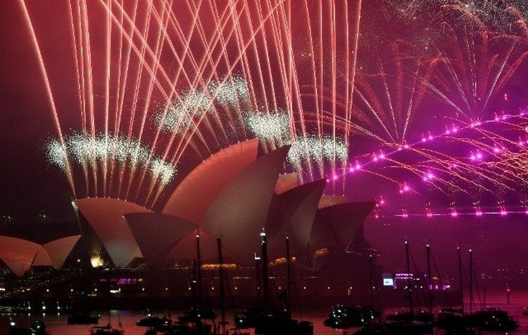 Ο πλανήτης υποδέχθηκε το 2023