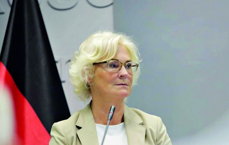 Στον δρόμο για τις κάλπες