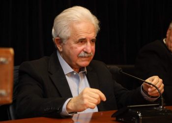 Ο Μίμης Ανδρουλάκης «Πριν Σβήσουν τα Φώτα» στο δημαρχείο Αμαρουσίου