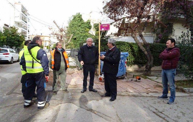 Αυτοψία Αμπατζόγλου στις εργασίες καθαριότητας - συντήρησης κοινόχρηστων χώρων και δρόμων στην Κοκκινιά