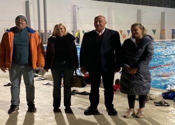 Εντυπωσιάστηκε από το ανακαινισμένο κολυμβητήριο ο Κυριάκος Γιαννόπουλος