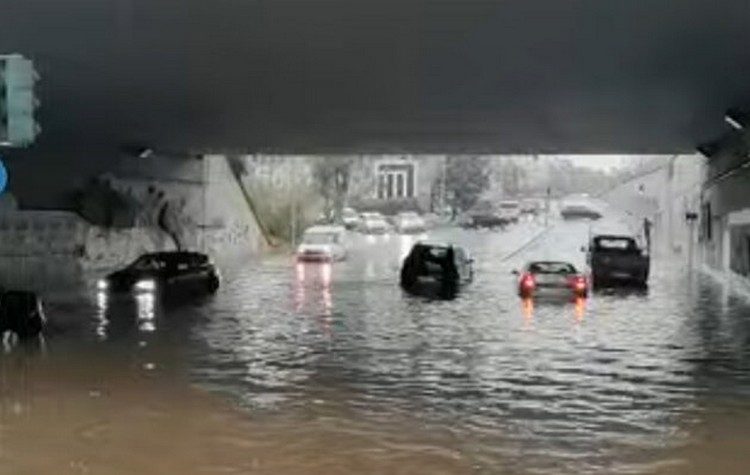 Κ.Ο. Αττικής του ΚΚΕ: Εδώ και τώρα να ληφθούν μέτρα προστασίας από τη βροχόπτωση