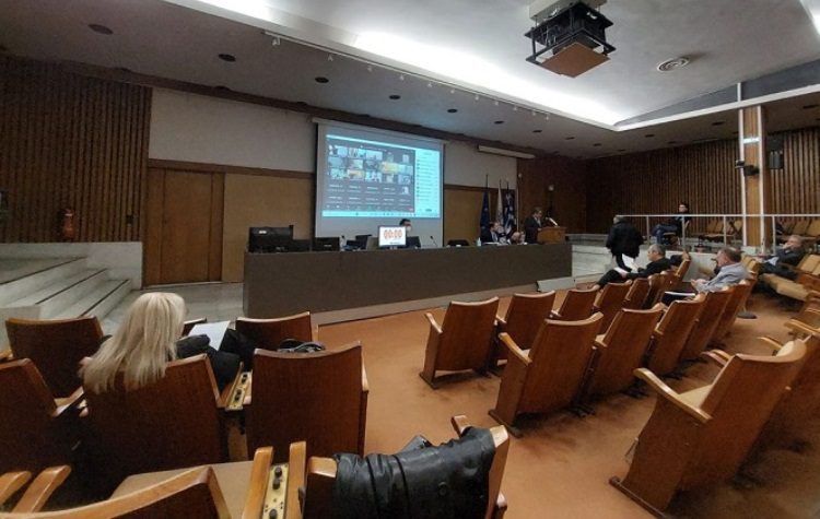 To ψήφισμα της Ρ. Δούρου για τους καλλιτέχνες και η θέση του Χ. Ρώμα