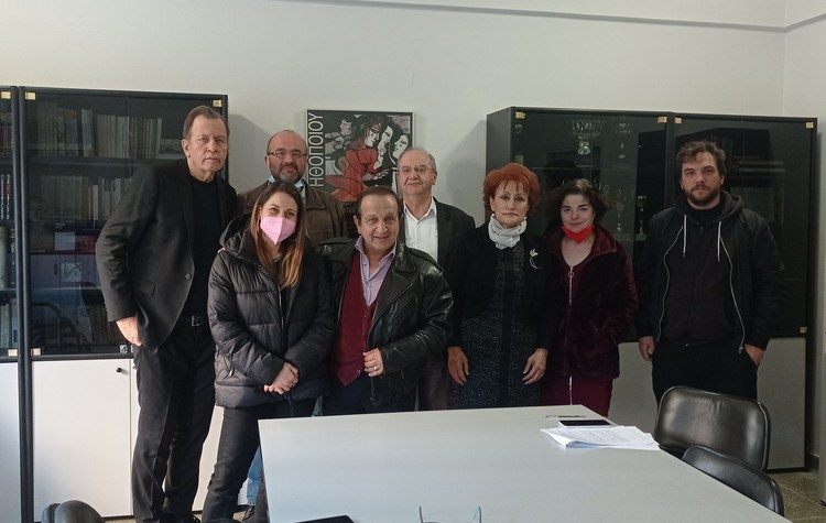 Με το προεδρείο του Σωματείου Ελλήνων Ηθοποιών συνατήθηκαν οι Δ. Στρατούλης, Δ. Σπανού και του Σ. Λαπιέρη